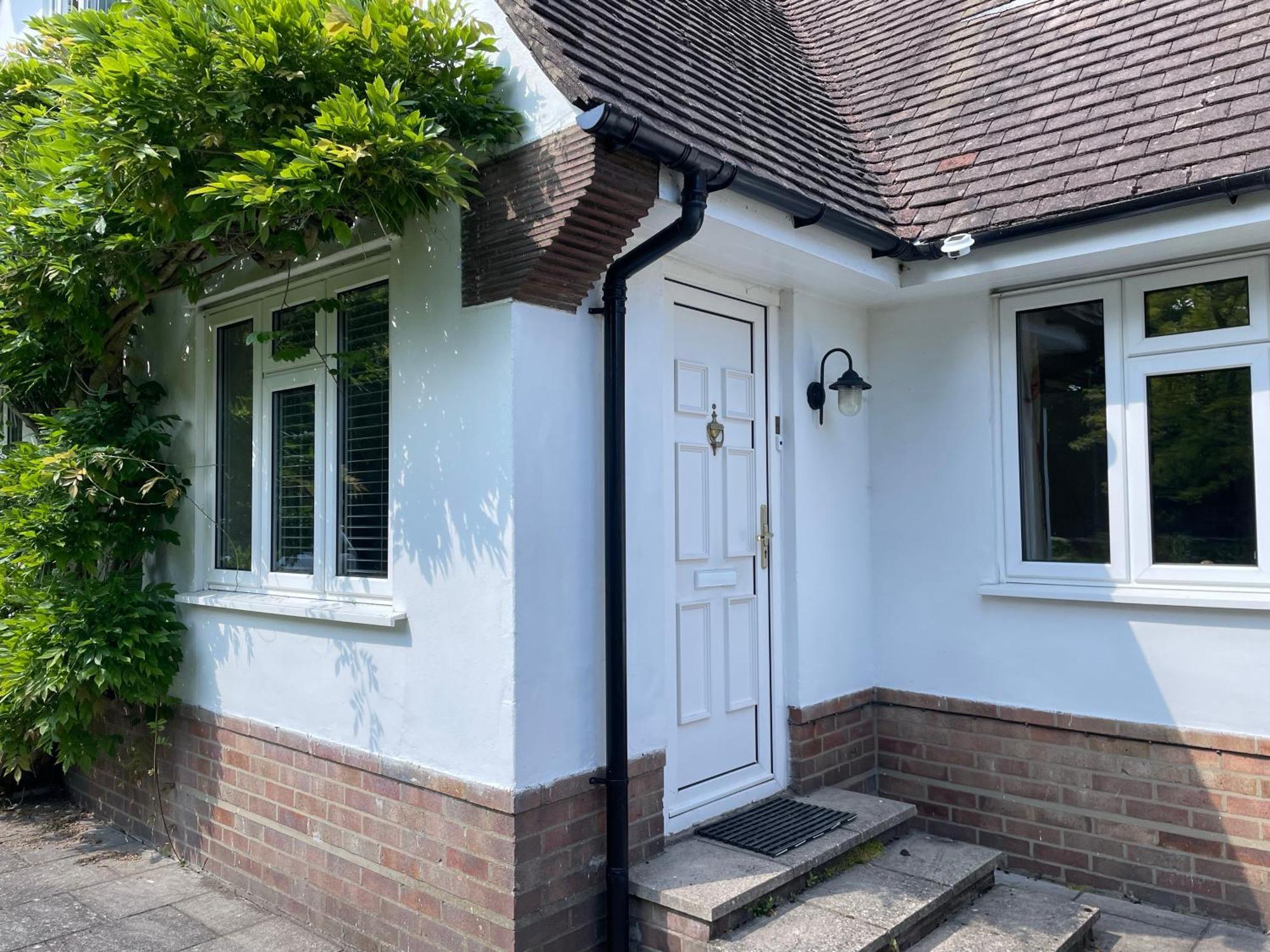 Charming Bournemouth House With Beautiful Spacious Gardens, 5 Min Drive To Beaches, Free Parking For 2-3 Cars Εξωτερικό φωτογραφία