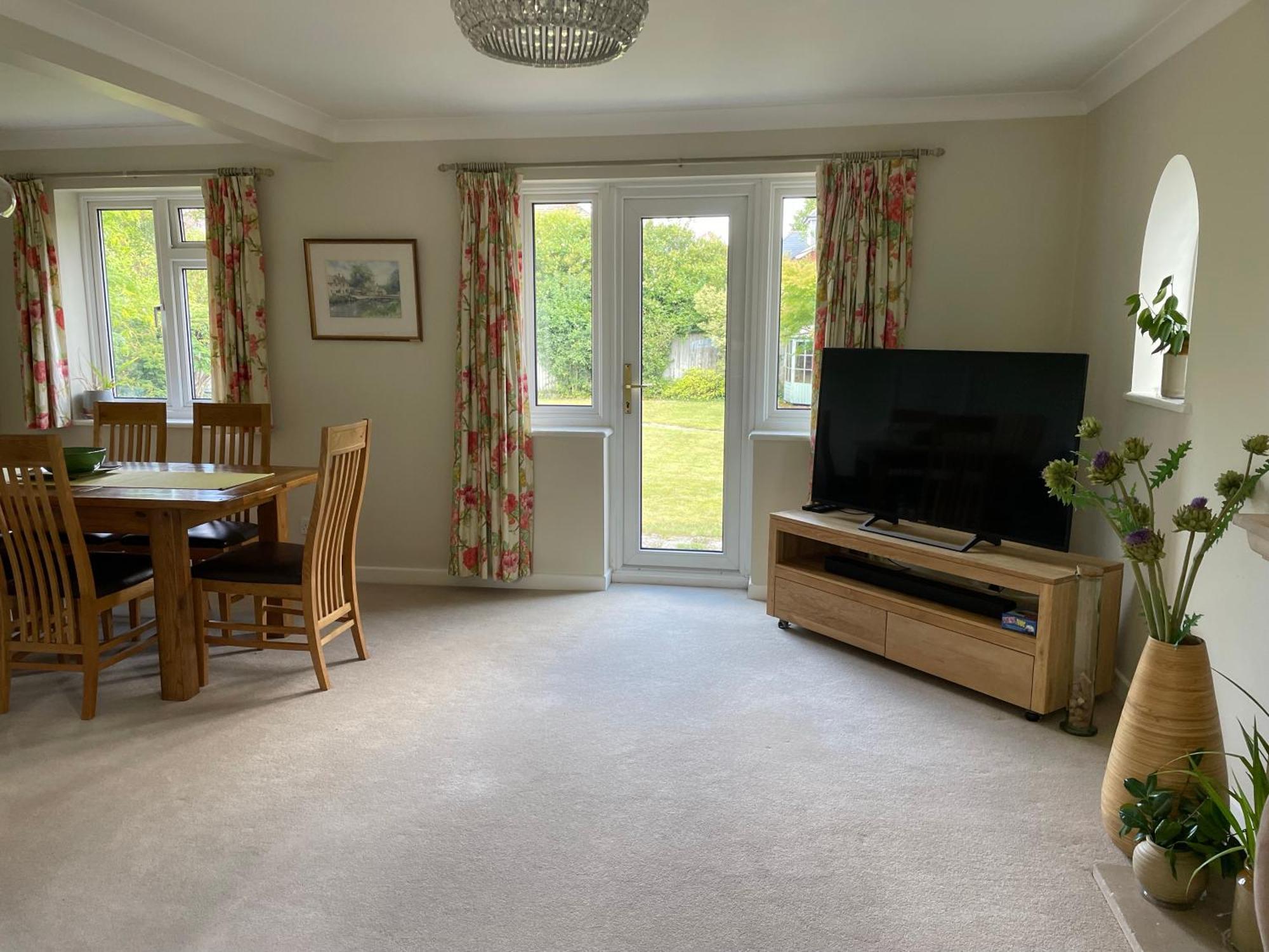 Charming Bournemouth House With Beautiful Spacious Gardens, 5 Min Drive To Beaches, Free Parking For 2-3 Cars Εξωτερικό φωτογραφία