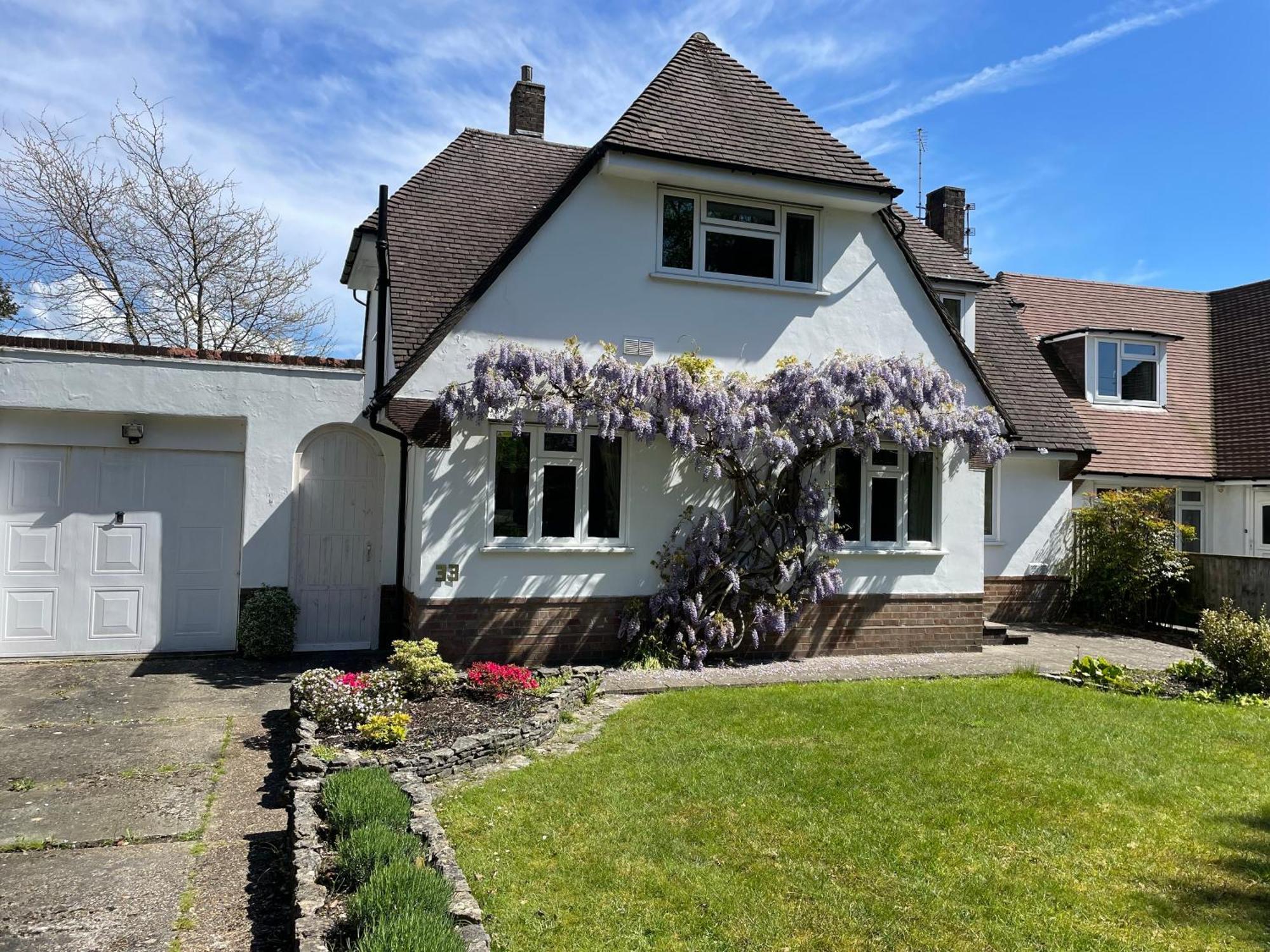 Charming Bournemouth House With Beautiful Spacious Gardens, 5 Min Drive To Beaches, Free Parking For 2-3 Cars Εξωτερικό φωτογραφία